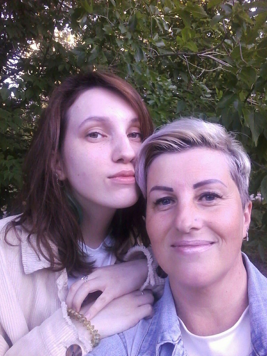 OxenRawerGuard's tweet photo. @SaysKape на последнем фото твоя подсосочка яна!! милашка правда 🥰 а еще ее мама у меня лично встал https://t.co/EUpelJIW4y
