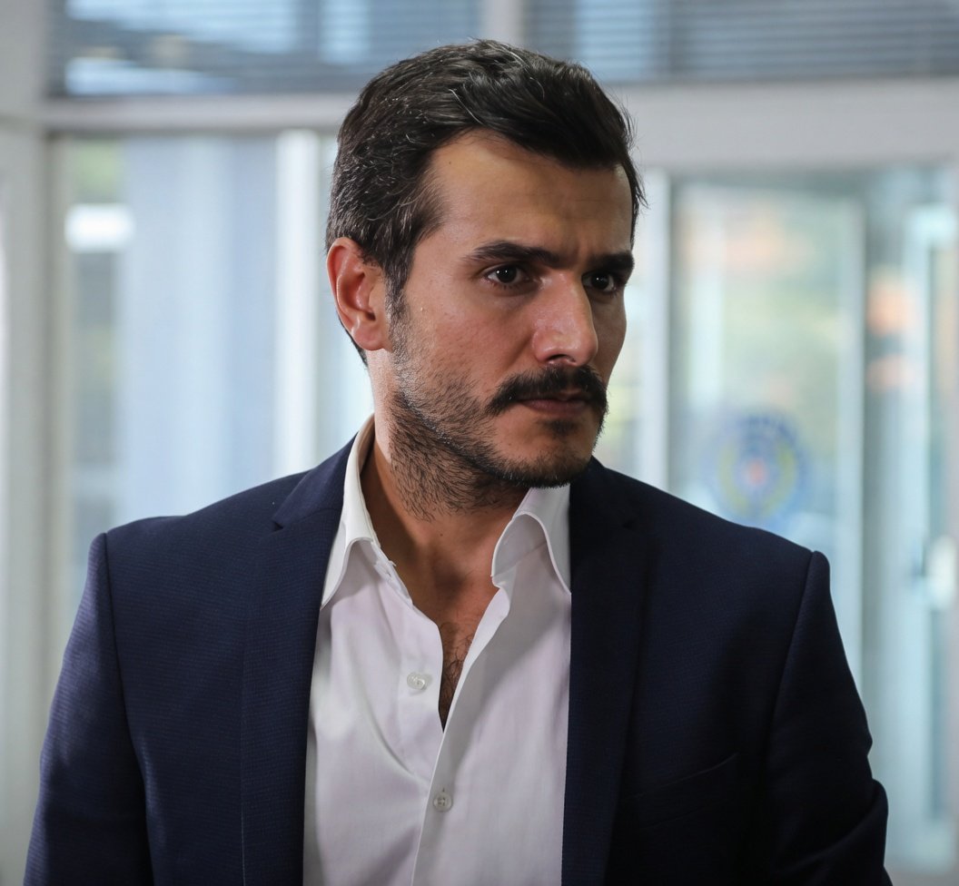 SİYAH SANCAK tweet media
