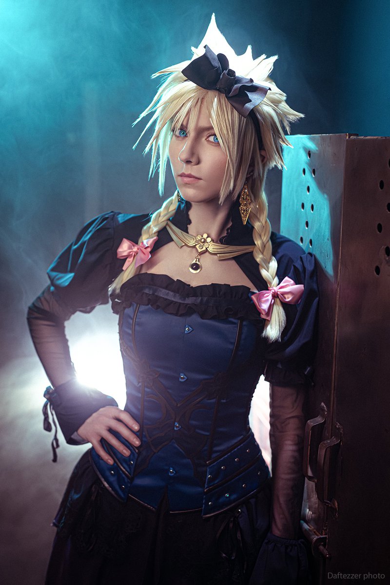 Giltenkreuz's tweet photo. @FFVII_EC_EN Can I show you my cosplay please?👀
#cosplay #ff7 #cloud
Ph: @daftezzer https://t.co/2bYmwZaHTI