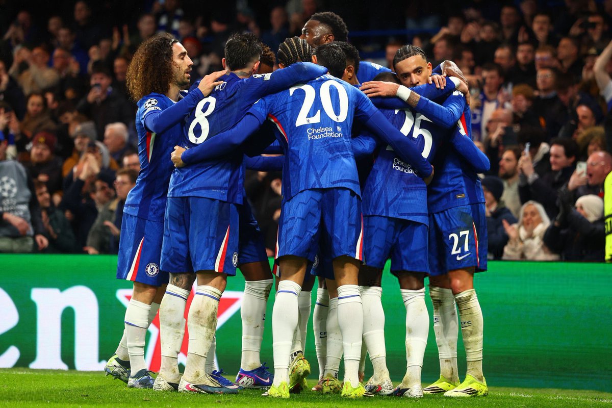 Just Chelsea tweet media