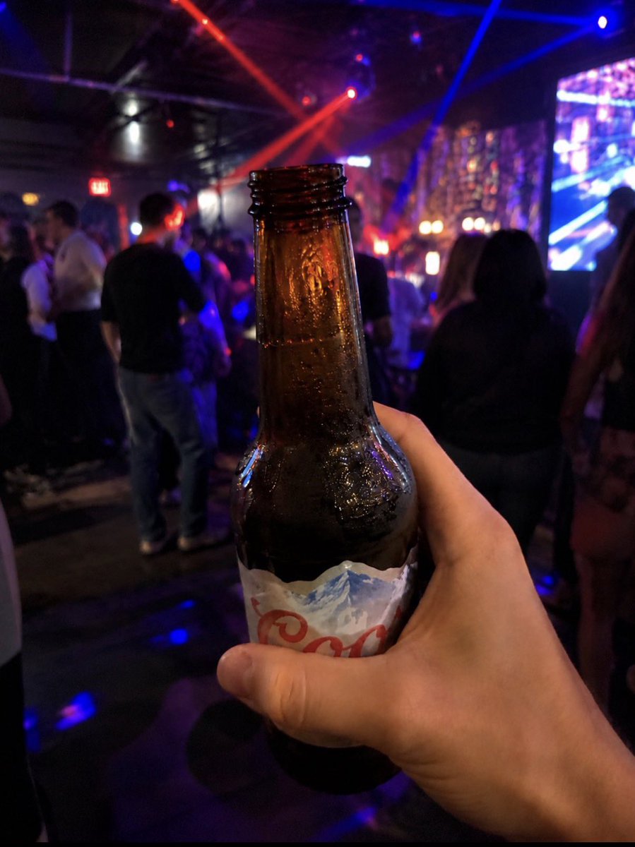 DThroat69420's tweet photo. Good day to be lit in a club. #gettinglitty https://t.co/WBOYuVLBZz