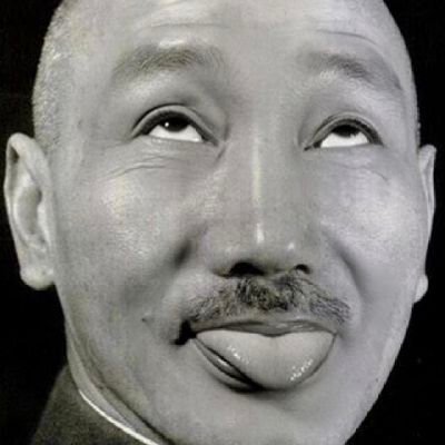 日本天皇孙笑川砍死一群反中共的出生 tweet media