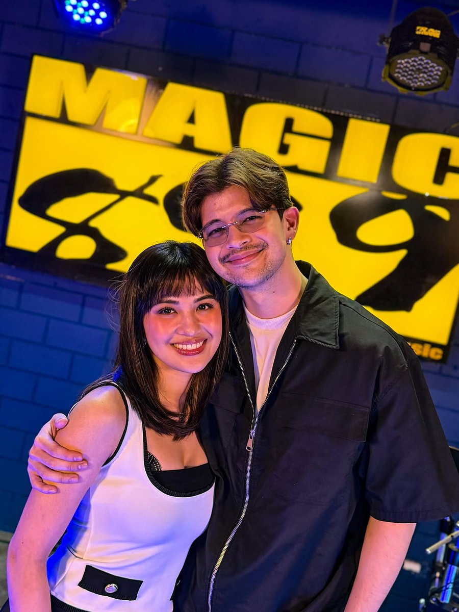 _graceygraceMe's tweet photo. #JULIEVER Radio Guestings at
#Magic899 and #RX931
#KungIkawAyBibitaw #DustOftheUniverse
Page 14 of JAPSMonth
#JulieAnneSanJose #RayverCruz https://t.co/8gNLvfmOWX
