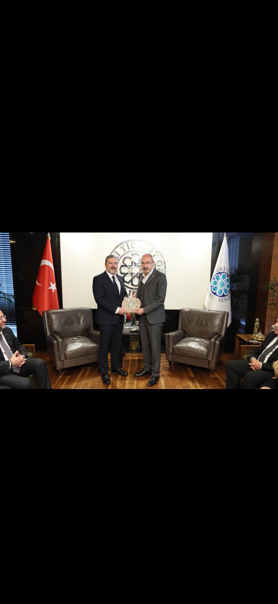 AKoklu's tweet photo. Hollanda MÜSİAD ailemiz ile birlikte memleketimizde ziyaretlerimize Kayseri Ticaret Odası Başkanımız  sayın @Omer_Gulsoy_KTO ile devam ediyoruz. Başkanımız ve değerli yönetim kurulu üyelerimiz ile memleketimiz ve  Hollanda arasında ekonomik işbirliği konularında istişarelerde bulunduk kendilerine teşekkür ediyoruz.🇹🇷
