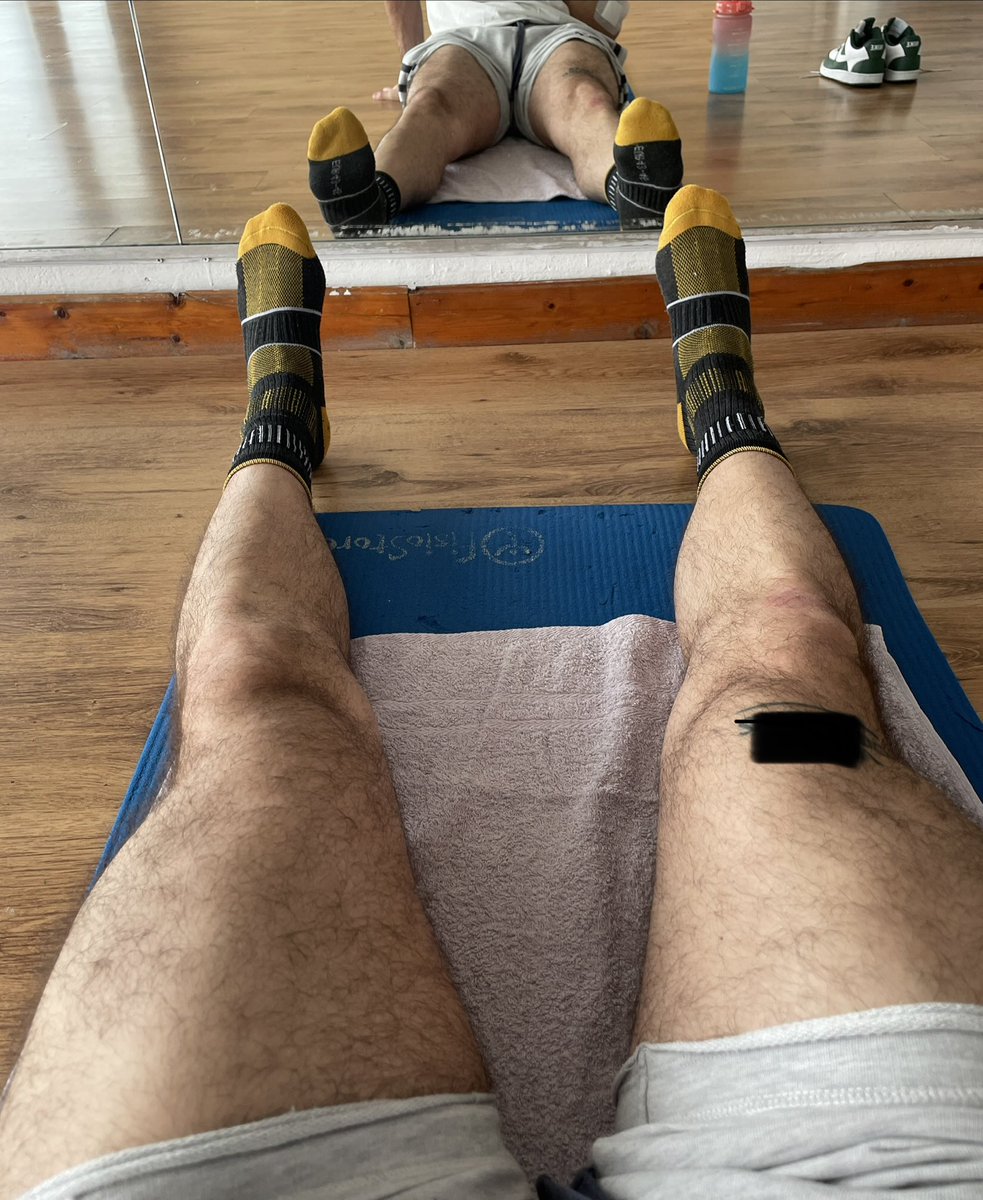 GridironFeet tweet media