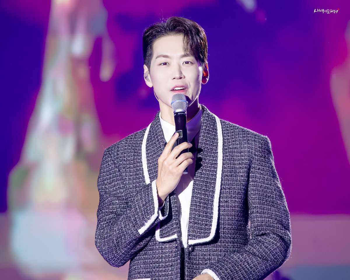 새벽이슬파워♡ tweet media
