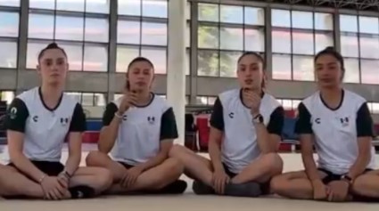 h_conexion's tweet photo. 🔴 #Viral | El equipo mexicano de #gimnasiarítmica #denuncia afectaciones a su salud mental y teme #represalias en su preparación olímpica. Piden trato digno y apoyo total de las autoridades🤸Conoce todos los detalles👇
https://t.co/goGCYMjI2x https://t.co/34UtaHLSde