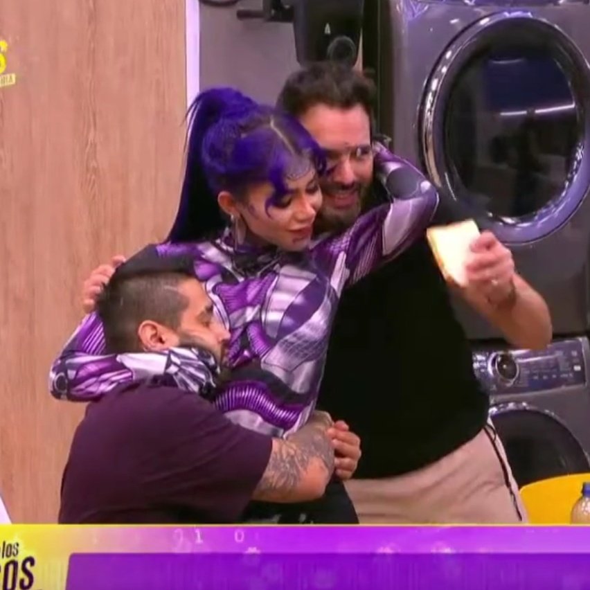 Diva Famosa tweet media