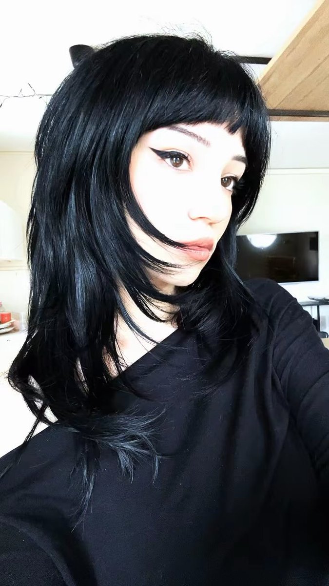 kiki tweet media