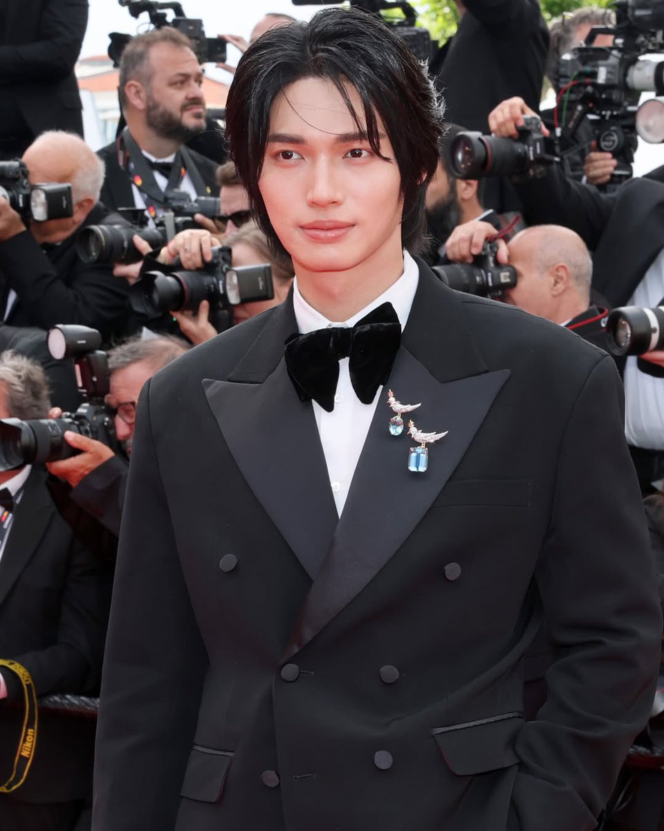 Esquire Thailand tweet media