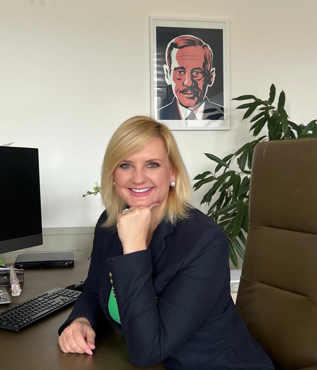 Petra Pecková tweet media