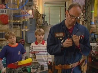 mattliguori's tweet photo. Two iconic debuts this week. Drake and Josh introduce us to Grammy, and Suite Life introduces us to Arwin!

The latest from @podfreeagents Millennial TV podcasting, up now!
🍎: https://t.co/vtGC9A9lXT
🟢: https://t.co/DuuO9gGtnb https://t.co/LHohWefw5H