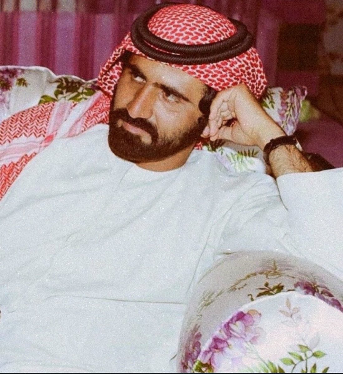 khkxd's tweet photo. وِفْرِحتْ فَرْحةْ مِهِيْم ابْشُوف مَعْشُوقَه https://t.co/cXKuzwTTV2
