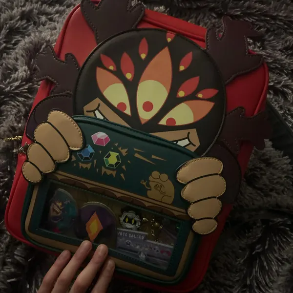 MaoDoodles's tweet photo. Amphibia fans, if you're interested in an Ita Bag related to the show, I still have Darcy Ita bags available for only $65! Very high quality and a good size for school items or packing for travel! #amphibia 
https://t.co/PW9k5Yxzak https://t.co/Pbm6kRnTe1