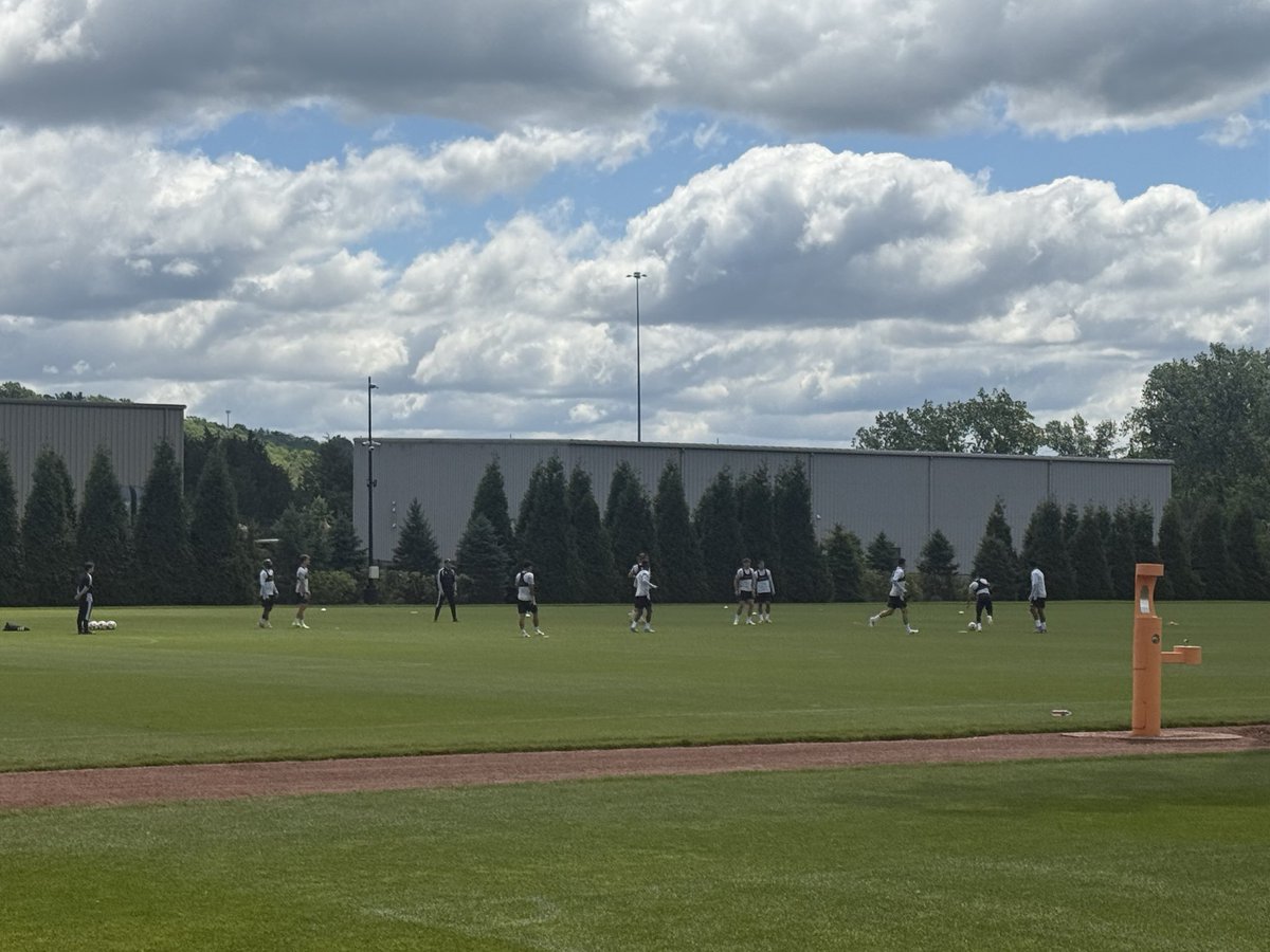 LaurelPfahler's tweet photo. Light group training today as starters are in re-gen ahead of travel to San Diego this afternoon. #FCCincy coach Pat Noonan confirmed Andrei Chirila will not travel due to concussion protocol. https://t.co/X35SQAKMvo