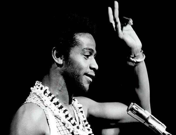 algreen's tweet photo. Throwback to 1974 🌹 https://t.co/9NW0rrTXqa