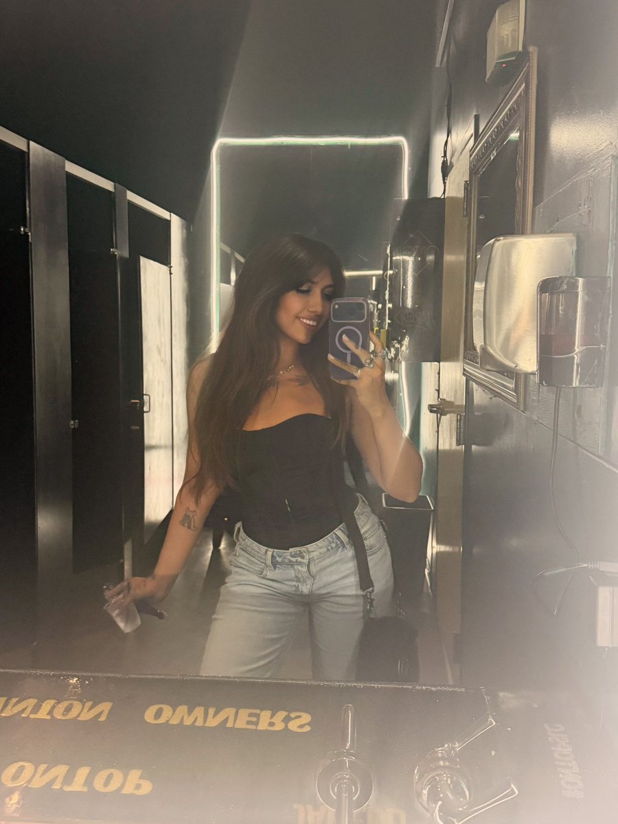 jacqueline tweet media