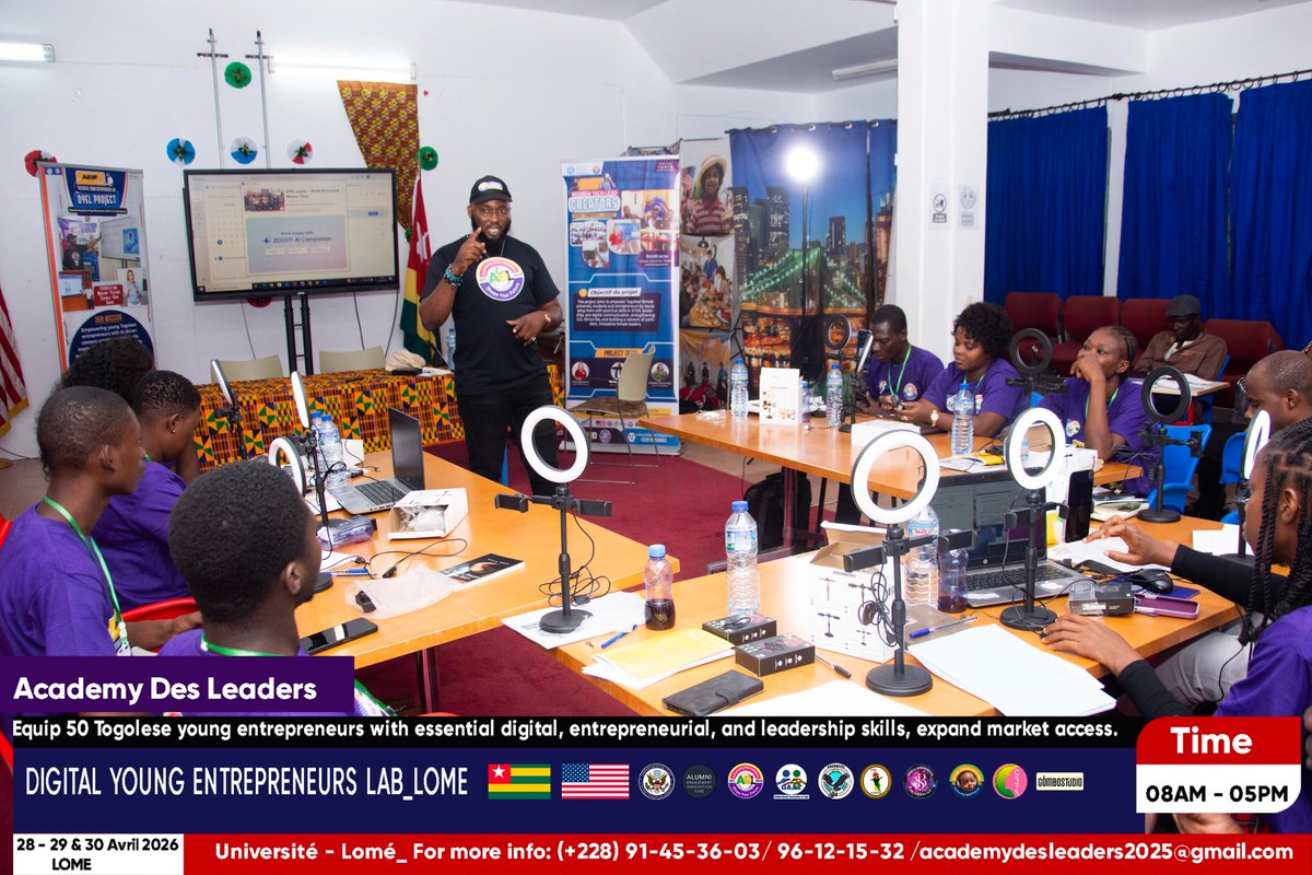 AcademyDesLeade's tweet photo. DYEL Day 1 in Lome! 12 young entrepreneurs trained in leadership, AI, content creation, innovation and startup growth by experts like Shelli Brunswick and Oboube Aime Tossah. Building future leaders in Togo! #DYEL #Togo Empowering youth for business. @USEmbassyLome @Freedom250 https://t.co/C808DsizT5