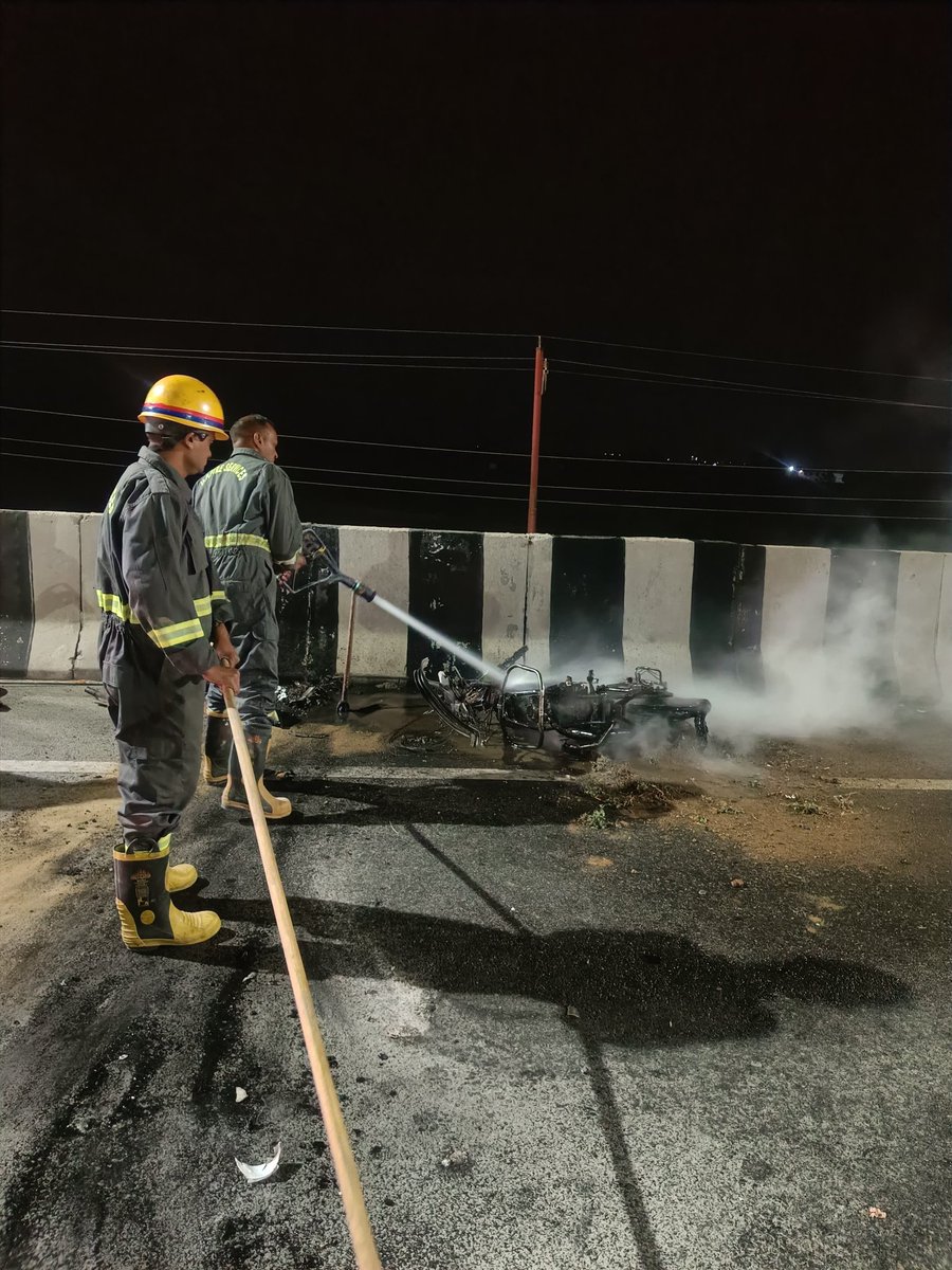 Hapur Fire & Emergency Services tweet media