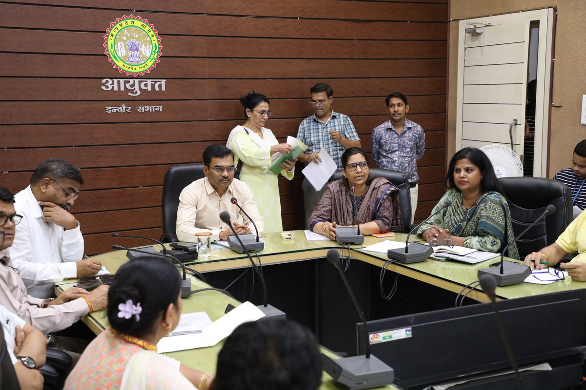 Indore Commissioner tweet media