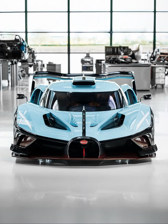 competitionreal's tweet photo. Bugatti Bolide 🚀 https://t.co/YHVQLD4W10