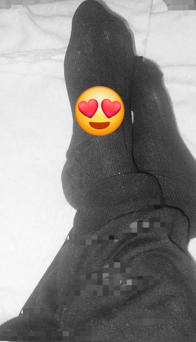 StarBoyFeet tweet media