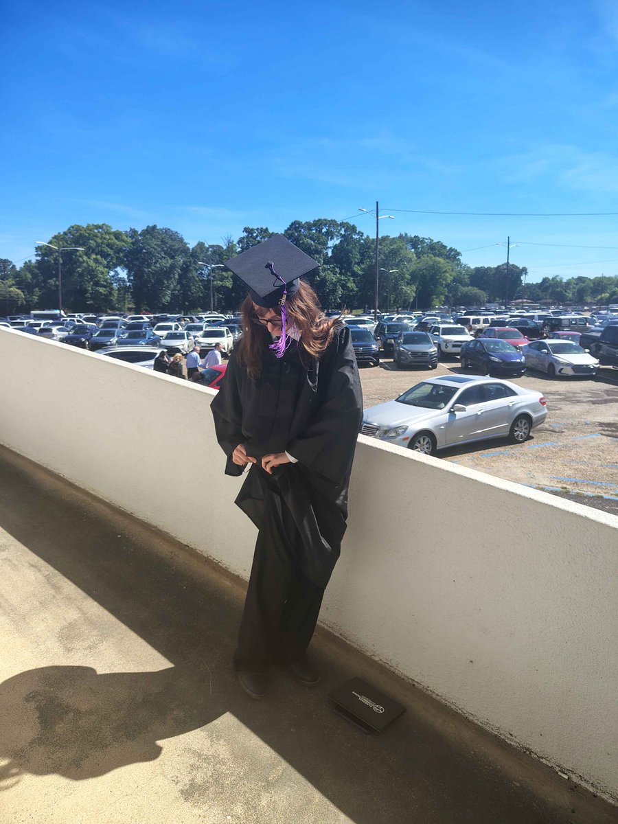 CityViews01's tweet photo. Graduated https://t.co/xcg2IB8XF6