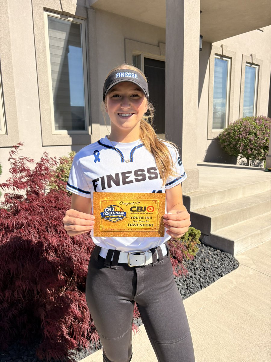 AbigailRenaud16's tweet photo. Thank you so much @CollegeBDJocks for this opportunity! Can’t wait to attend the D2/D3/NAIA uncommitted games @ Davenport. 
@BCU_Softball @UFOilerSoftball @FSU_SB @schumann_jake @AshlandUSball @GVSUSoftball @SVSU_Softball @MUCrusadersSB @pezzplayers @WayneStateSB @TiffinUSoftball https://t.co/TYZW1ozUby