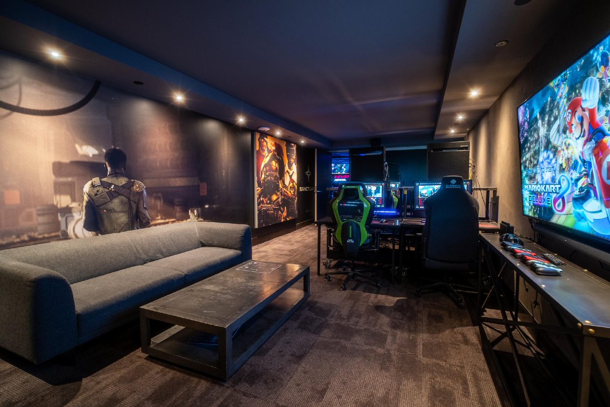 HyperX Arena Las Vegas tweet media