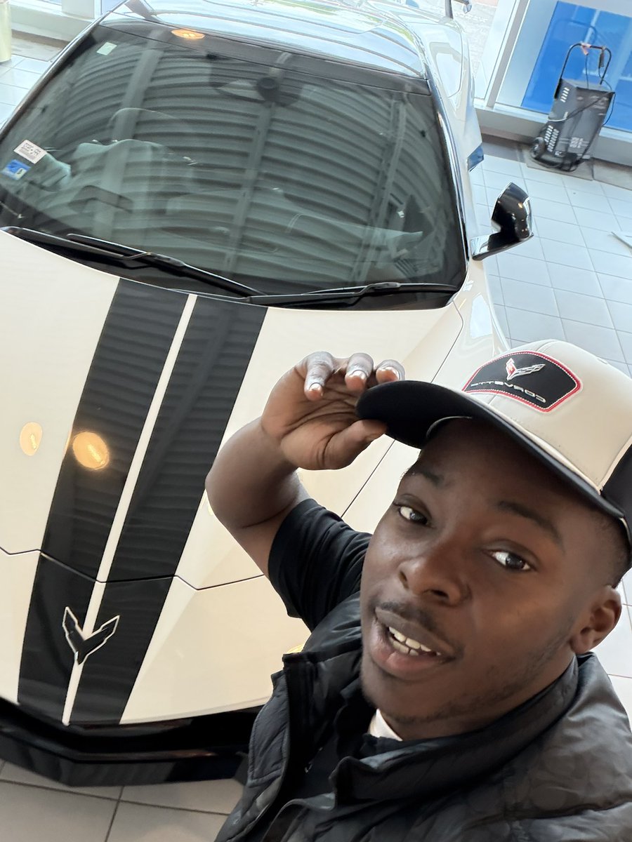 Coachthecarman's tweet photo. If you know somebody looking for a #corvette call me @ 202-704-5226 I will send you a referral fee for connecting me with a buyer 💯🫡 #Dmv #Cars https://t.co/Jcn1flDE3o