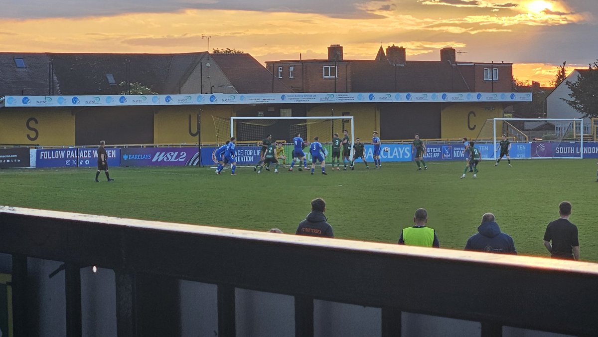 ibcfc61's tweet photo. #matchhopping tonight @worcesterparkfc 3 v 1 @BIFCXI at @suttonunited @SurreyPremierFL @NonLeagueCrowd @ThePNLP https://t.co/lNFjCZasWV
