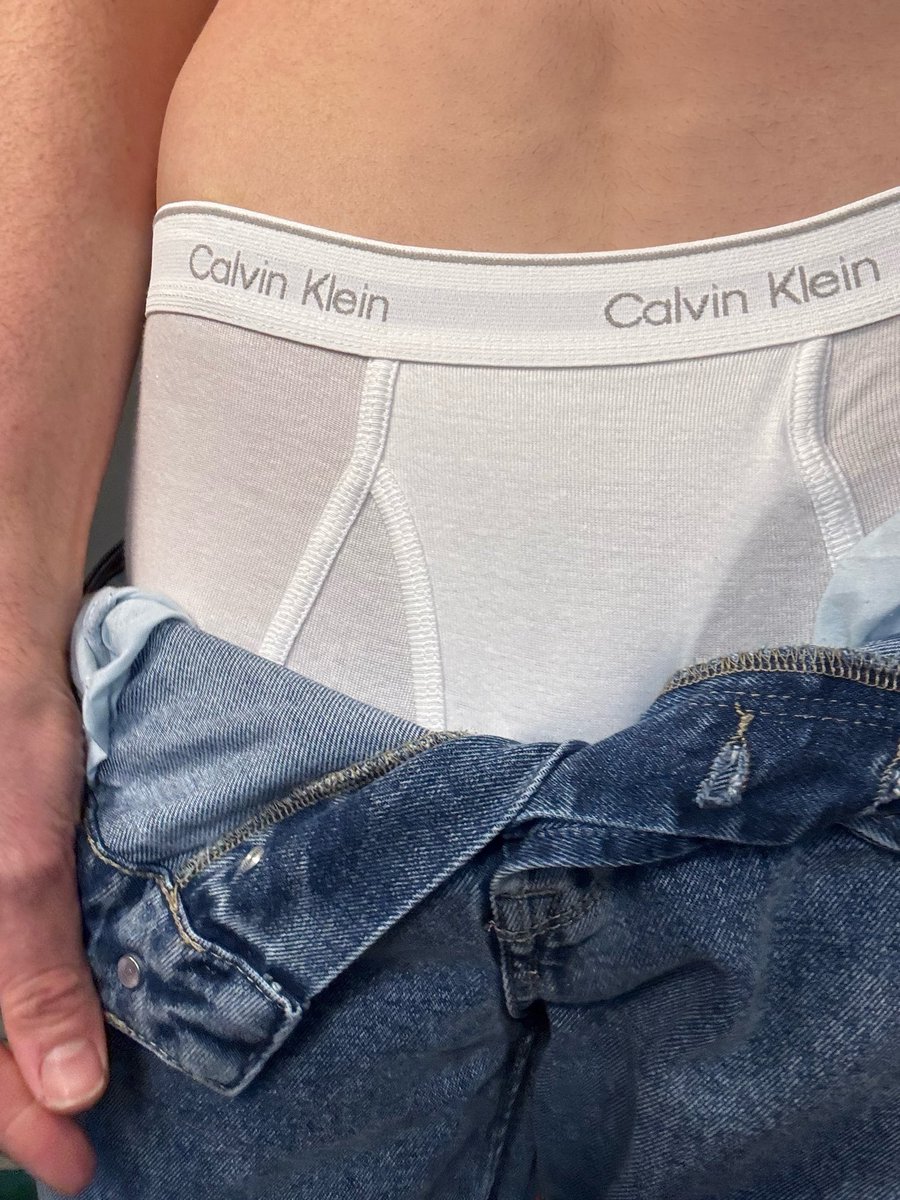 JakeStyled's tweet photo. Excited to move into my playboy palace #badboy #JakeStyles #mycalvins https://t.co/mk6OgYndzr