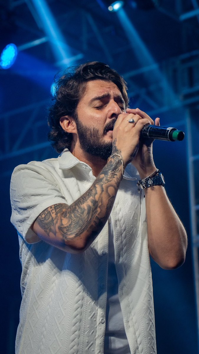 VH & Alexandre tweet media