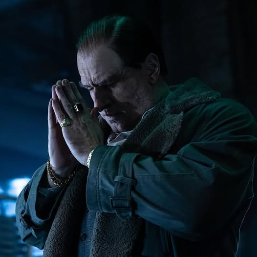homeofdcu's tweet photo. Matt Reeves, drop a Robin gif and my life is yours https://t.co/JHcx5zBUtf