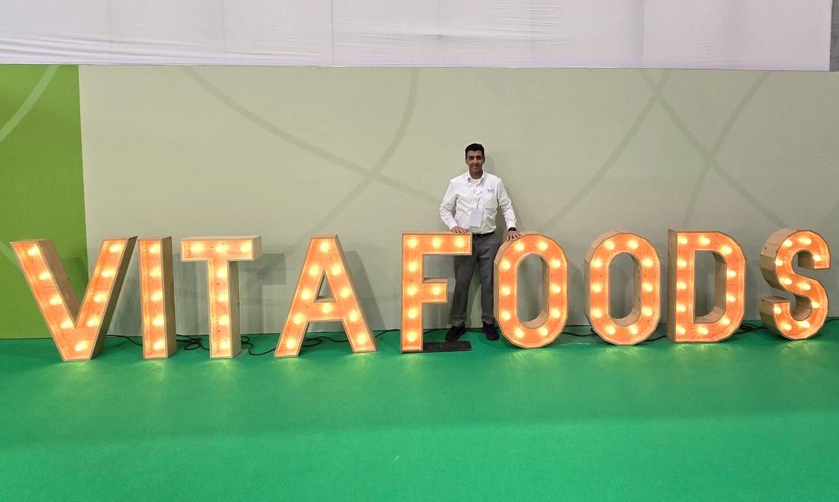 qualitysmart's tweet photo. TBT to Vitafoods Europe 🌍 — great connecting with Kevin McIsaac from Inner Armour Sports Nutrition, Lynda Doyle from GRA Nutra, and the team at Enzyme Bioscience. #VitafoodsEurope #Nutraceuticals https://t.co/6q6xDMSG7w