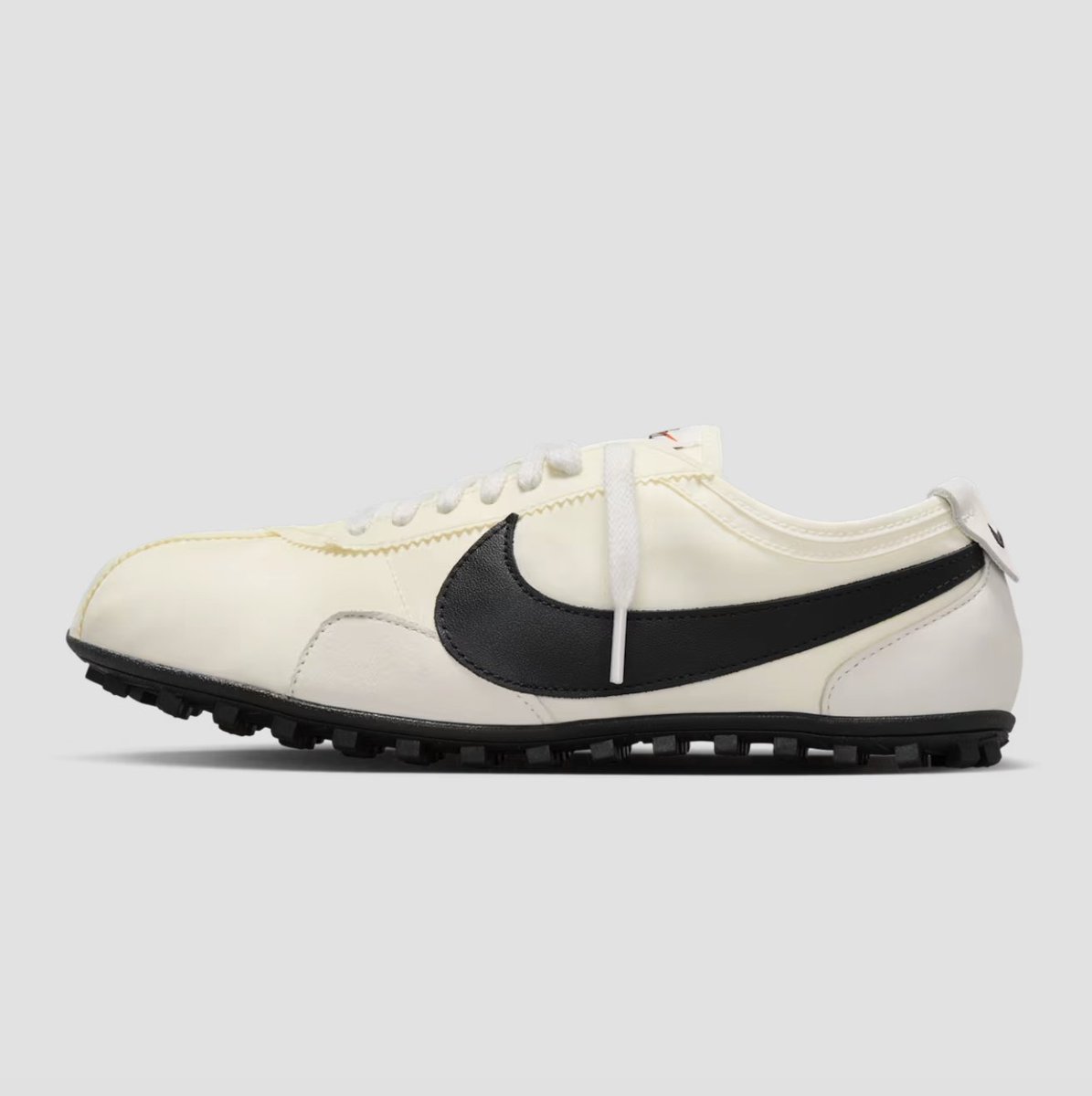 SOLELINKS's tweet photo. Ad: Women’s Nike Moon Shoe OG

Soft Yellow
Nike:https://t.co/PmRNsUIFsY
Slam Jam:https://t.co/8Yy7gqB04R
UO:https://t.co/lRL9s90fgl
Shopbop:https://t.co/3xb5YepVDt

Midnight Navy
Nike:https://t.co/aD00xnjCbq
Slam Jam:https://t.co/q2Y3iiTuOB
UO:https://t.co/tx4knmDRoO

Gum Light Brown
UO:https://t.co/W5PUtW84j8
Shopbop:https://t.co/ruyLpbuEQ4
Slam Jam:https://t.co/4VkrMHut6q

Soft Pearl and Black
FWRD:https://t.co/8qd3l6G25W