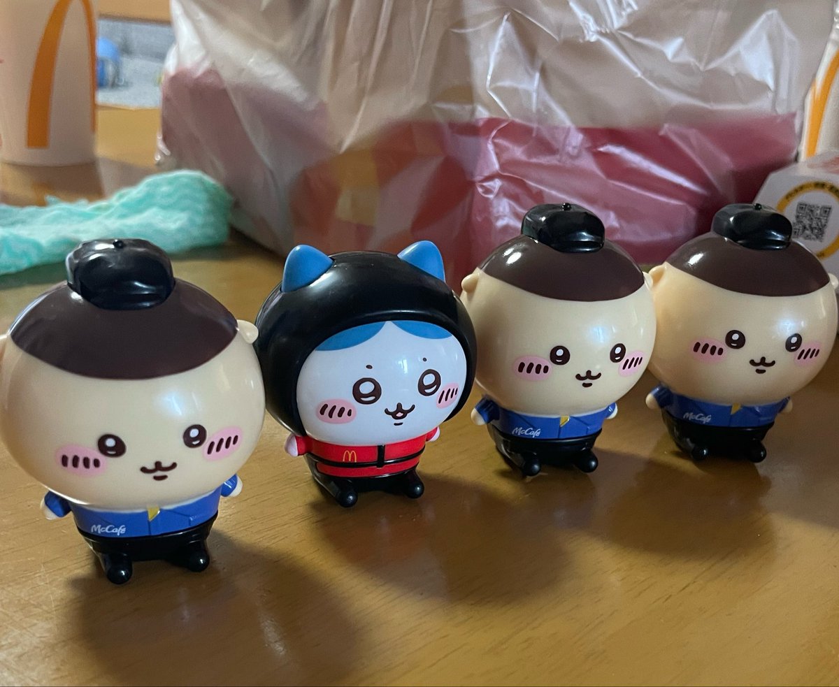 middleagecherry's tweet photo. ちょ、、
まっ、、、
#ハッピーセット
#くりまん2凸
#ちゃうねん
※4つ買えばコンプ仕様じゃないらしい。。 https://t.co/d9S0V1QaEd