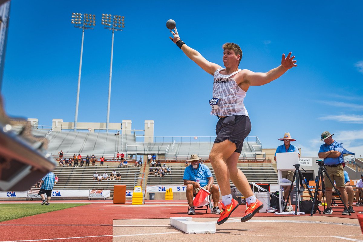 PressPassSports's tweet photo. Bushland’s @JaxonLawler double medals including a 🥇 in the shot put at UIL state track and field meet #UILState ..
🔗 https://t.co/vU2Uole6fD https://t.co/shomYgvlM3
