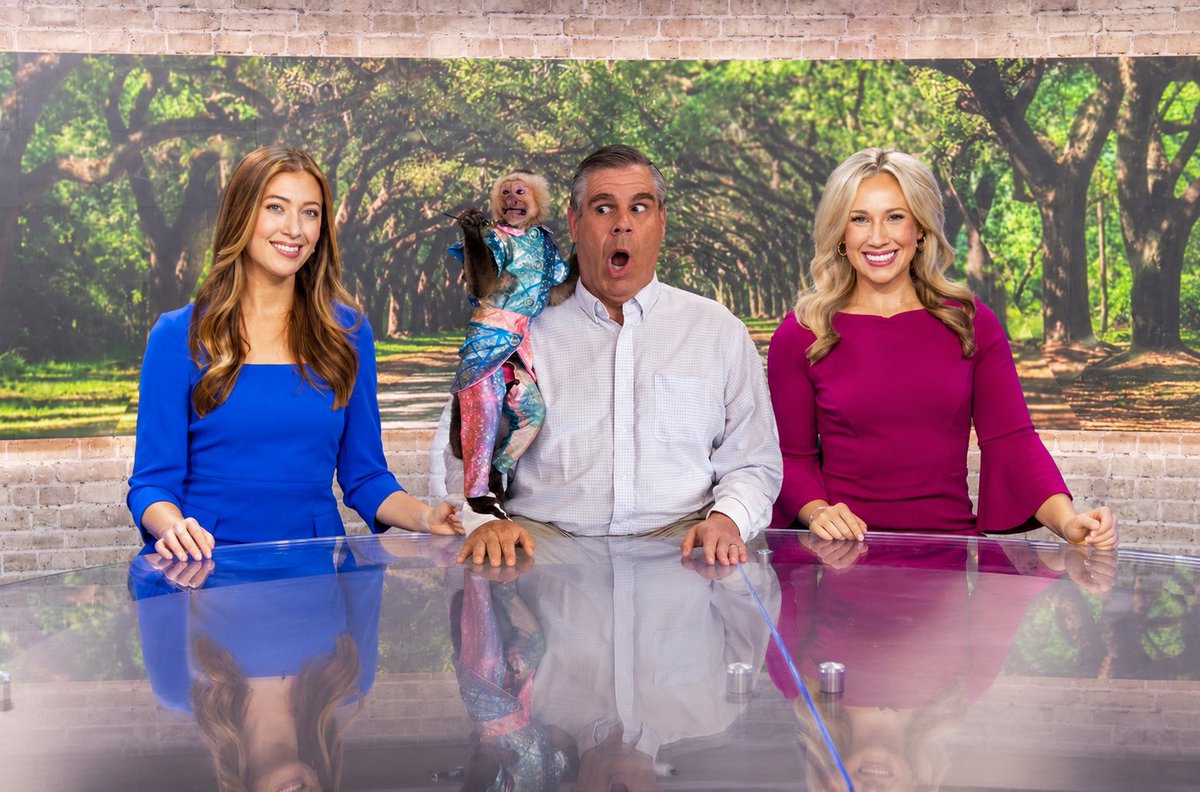 TheBigGuyWJCL's tweet photo. When your @EmmaHamiltonTV moves to afternoons and gets a new awesome co-anchor like @BrookeButlerTV - you must send subtle reminders of what she’s missing in the mornings. https://t.co/v0pGVe4tIN