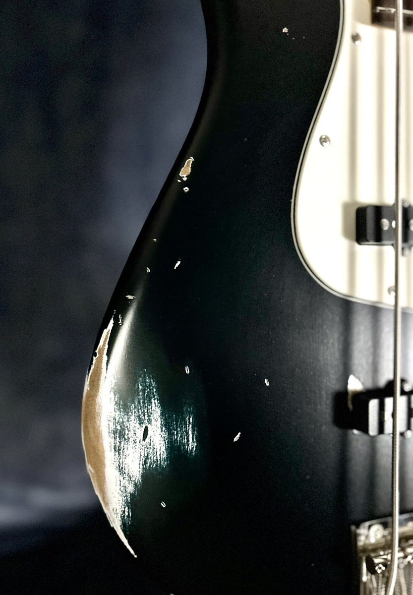 Red House Guitars tweet media