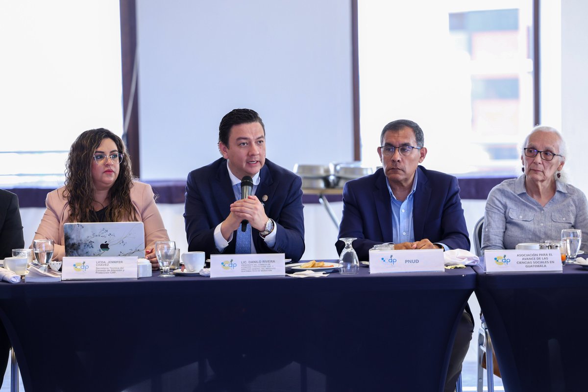 SECCATID's tweet photo. ➡️El pasado 12 de mayo, el Secretario Ejecutivo de #SECCATID Lic. Hugo Saravia Meda participó en la Primera Reunión Ordinaria del Consejo de Atención y Protección al Migrante -CAP- https://t.co/jeTlWhqe8l