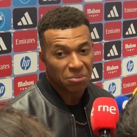 The Touchline | 𝐓 tweet media