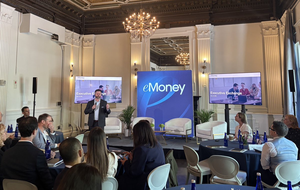 eMoney Advisor tweet media