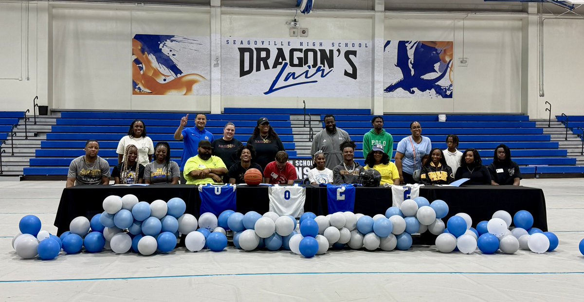 CoachFBoyefio's tweet photo. We always tell our athletes to commit to something…. Today they did! 

The next chapter for these Dragons start here. So proud of you all. 💙 https://t.co/GCFx9iOTRO