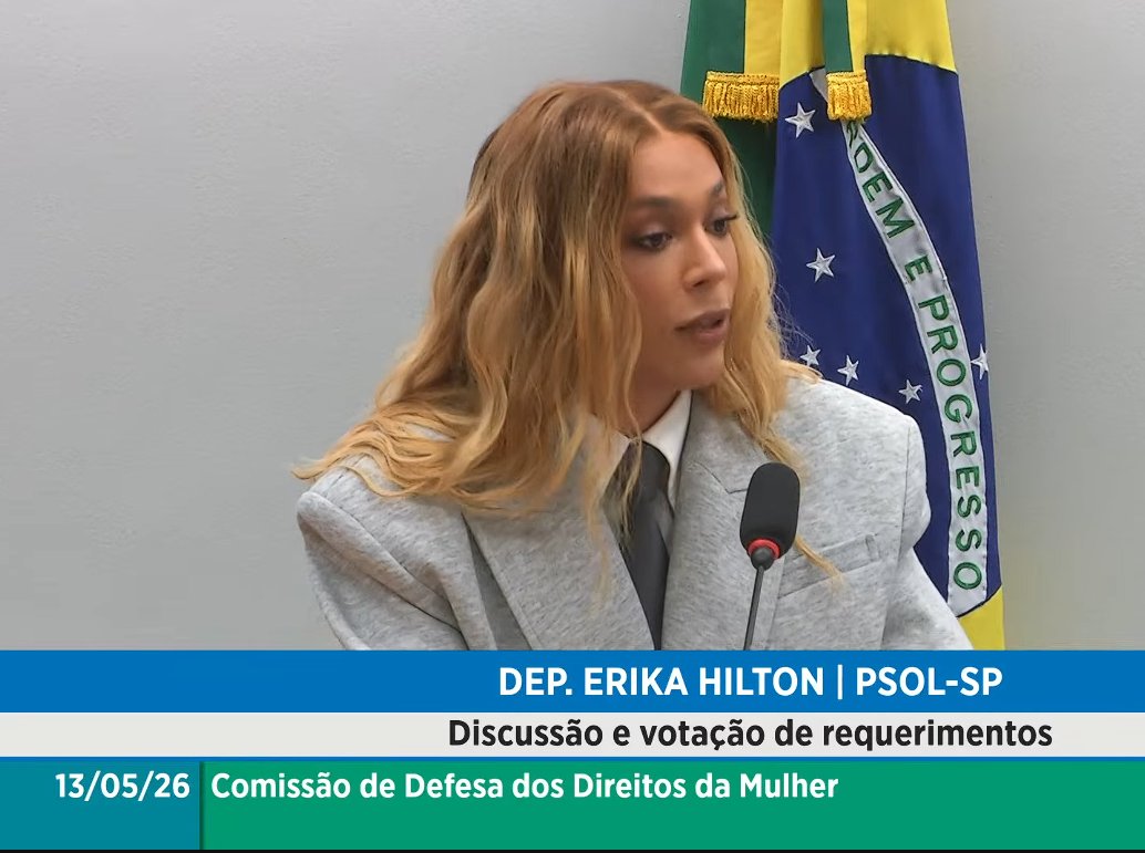 pcsreis's tweet photo. Será que ele usou terno e gravata de propósito para afrontar as mulheres da comissão? https://t.co/2kqxMAaRgx