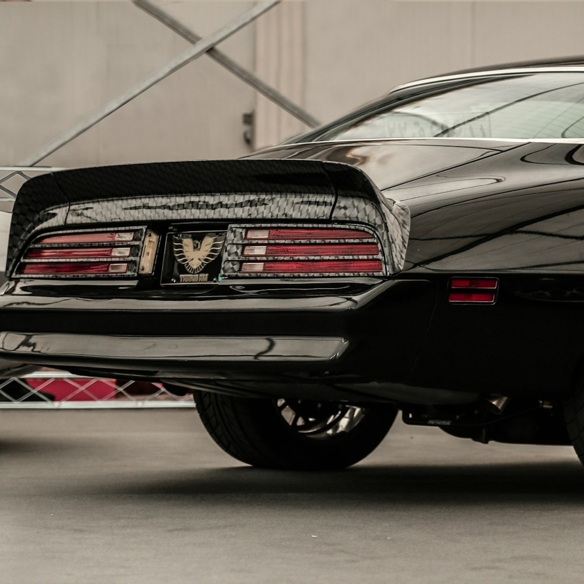 SpringHillSPF's tweet photo. Rev up your plans for the #PontiacsinPigeonForge Car Show, June 4-6🚗🔥 Classic cars, mountain views, and a weekend full of fun await. Stay close to the action and make it a smooth getaway. Book your stay with us! https://t.co/UmVU50nq3F https://t.co/5UqxAcH2it