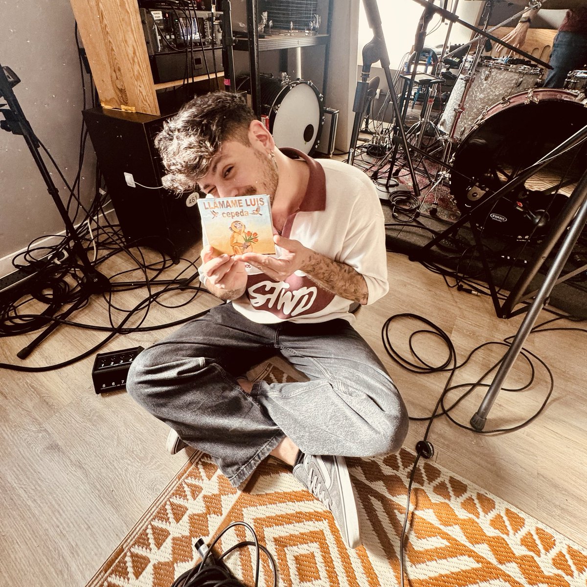 Luis tweet media