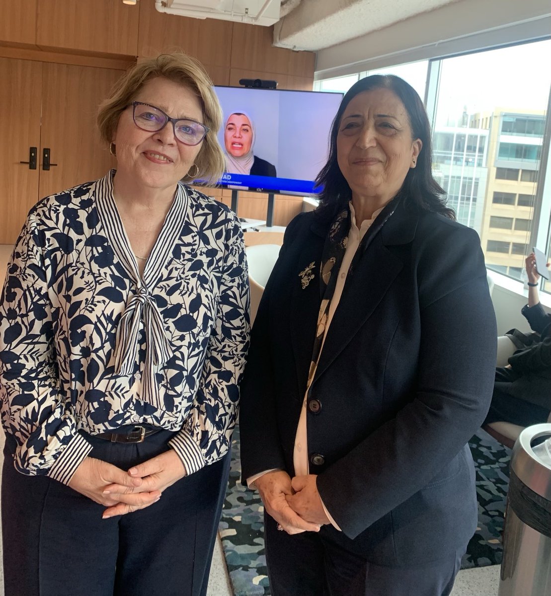 sinam56's tweet photo. It was an honor to meet with Frmr Assistant Secretary of State Barbara Leaf yesterday at the @AtlanticCouncil, Iraq Initiative annual conference.

The people of Syria have deep connections to Iraq, and we hope for peace, stability, and prosperity for all in the region. https://t.co/zmyZGcBE9u