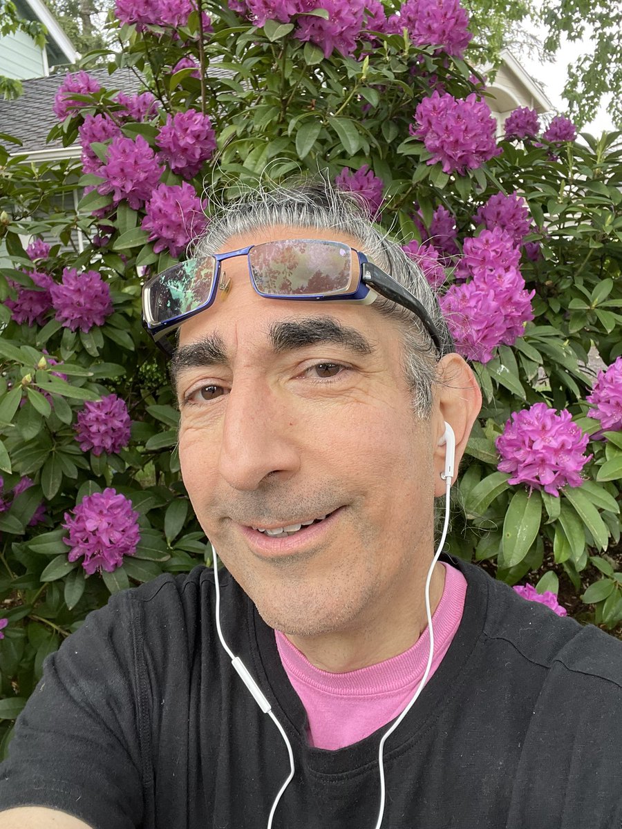 Eric, your favorite biblionerd. tweet media