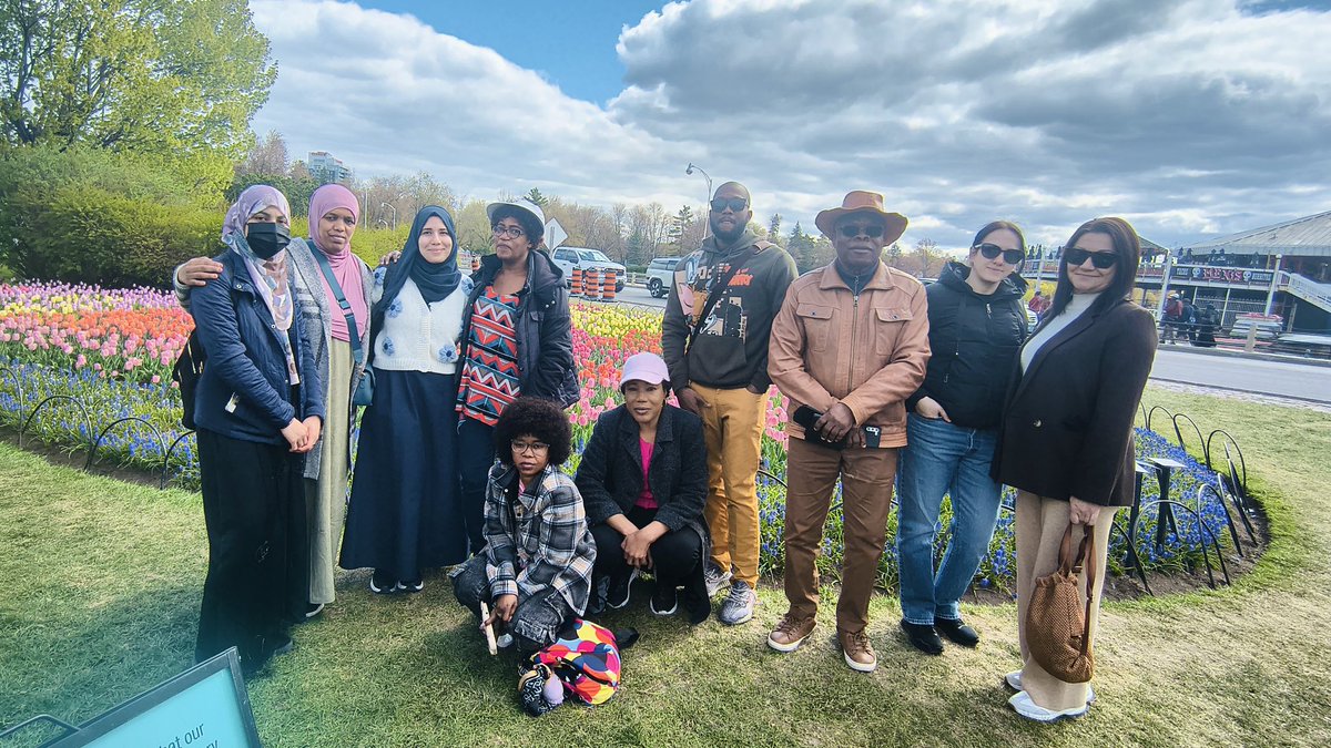 OCSBContEd's tweet photo. 🌷 Learning beyond the classroom!

Our CLB 3/4 Adult English Language students recently visited Commissioners Park to explore Ottawa’s history, connect with the community, and practice their English in a real-world setting. 

#ocsbBeCommunity #ocsbContEd https://t.co/yP4FP5JzXQ